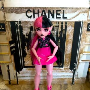 Monster High Draculaura Doll in excellent condition